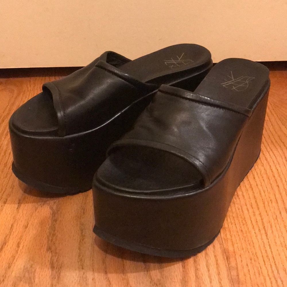 Yes Ounce Flatform Platform Slides - image 1